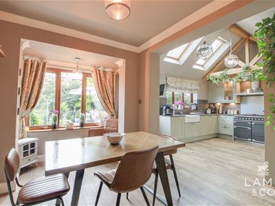 BREAKFAST ROOM